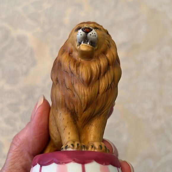 Vintage Wallace Berrie 1983 porcelain #9608 Lion no chips cracks or fading EVC - Picture 6 of 11